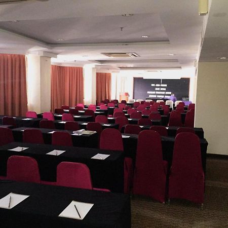 Hotel Grand Crystal Alor Setar Exterior foto