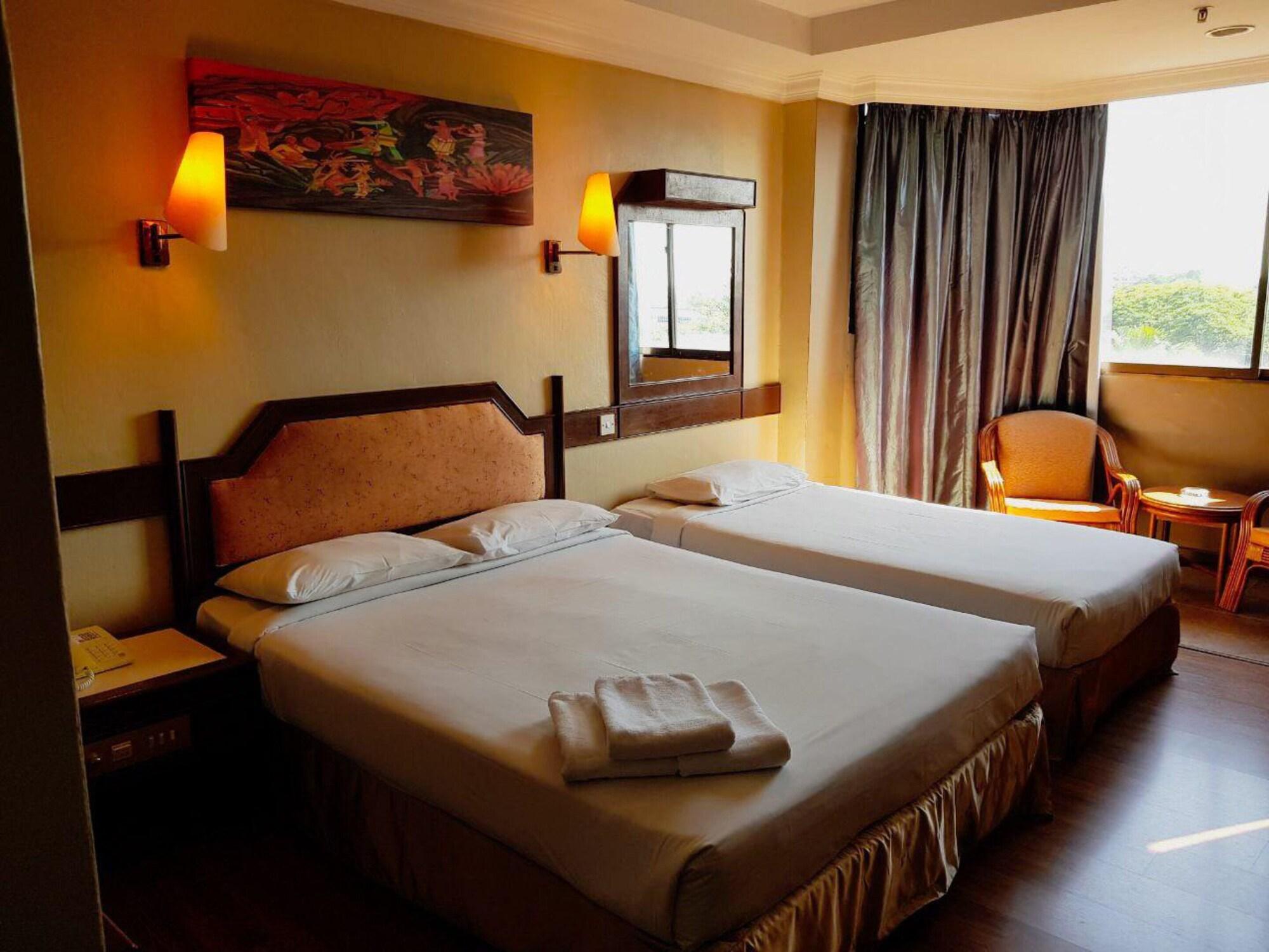Hotel Grand Crystal Alor Setar Exterior foto